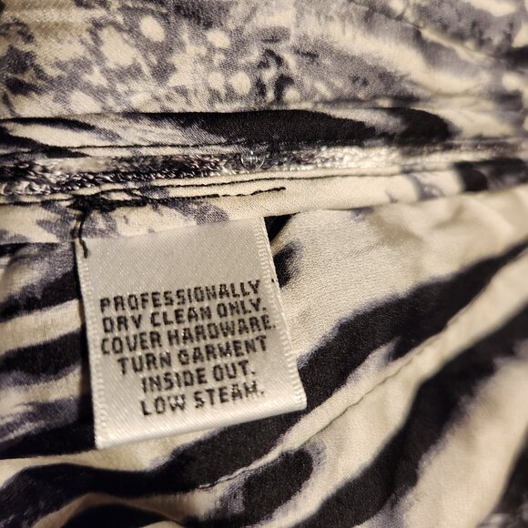 St. John Knit Couture Black, White, Grey Cardigan Jacket - Picture 5 of 5